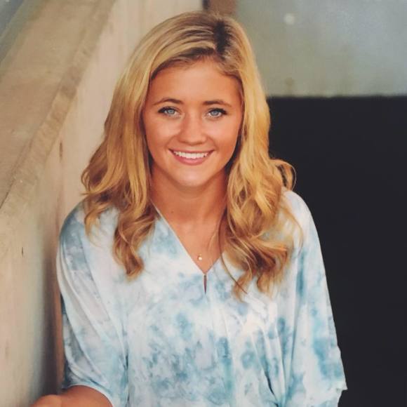 Meet your Posher, Lily - Picture 1 of 1